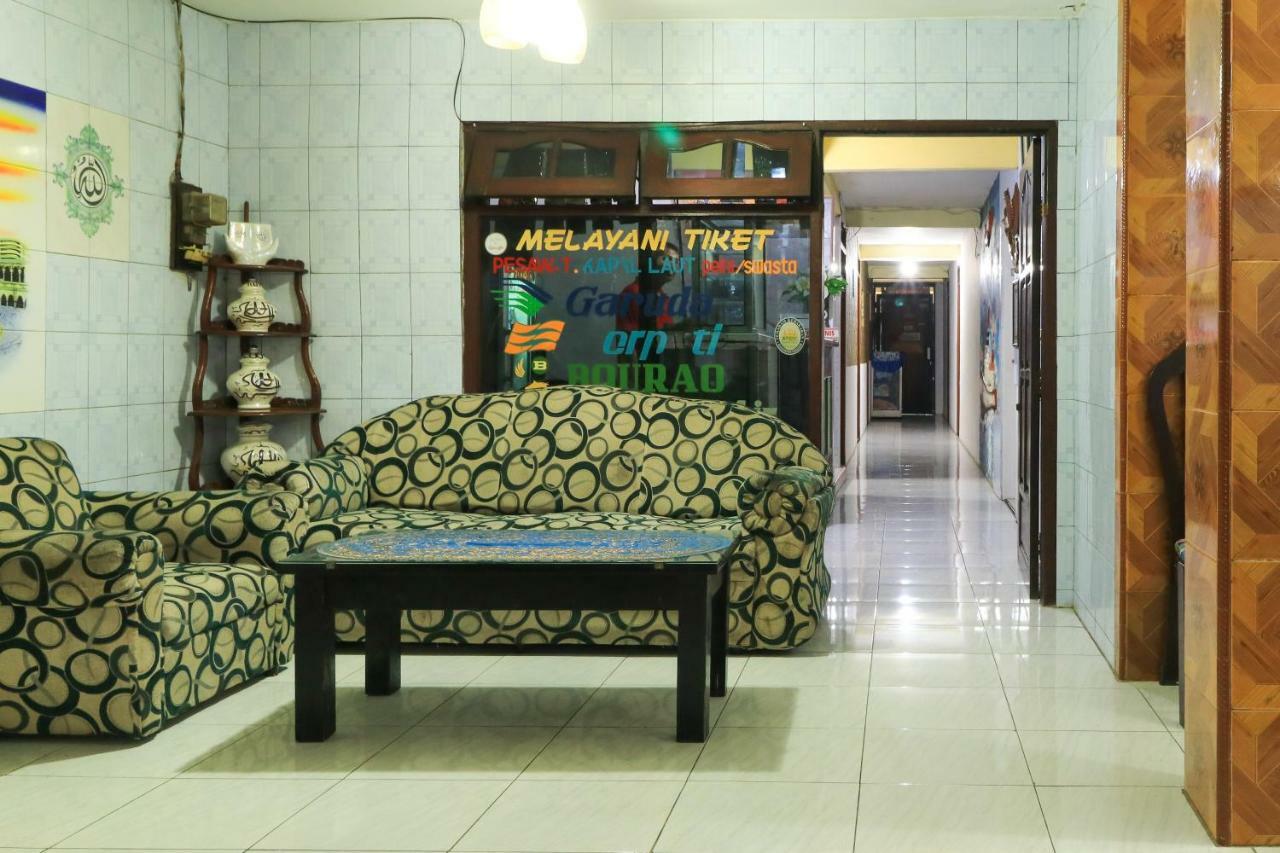 Dharmawati Homestay Syariah At Terminal Purabaya Waru Dış mekan fotoğraf