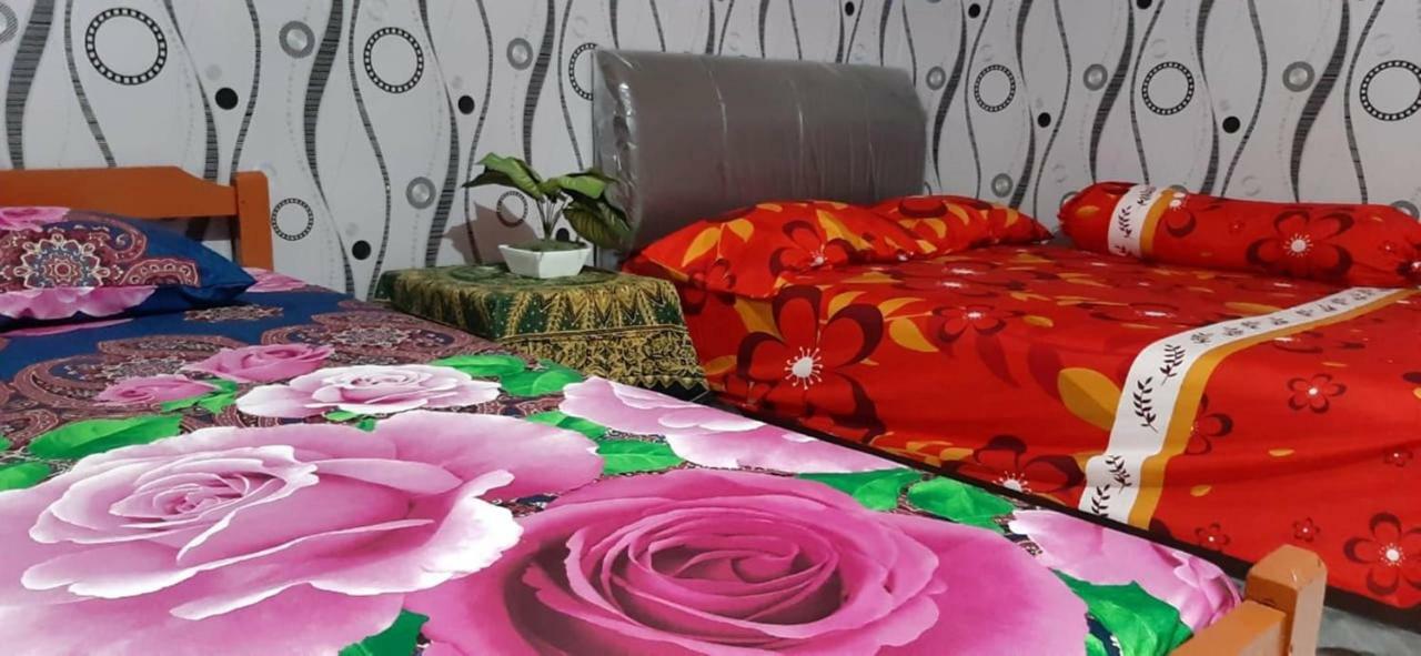Dharmawati Homestay Syariah At Terminal Purabaya Waru Dış mekan fotoğraf