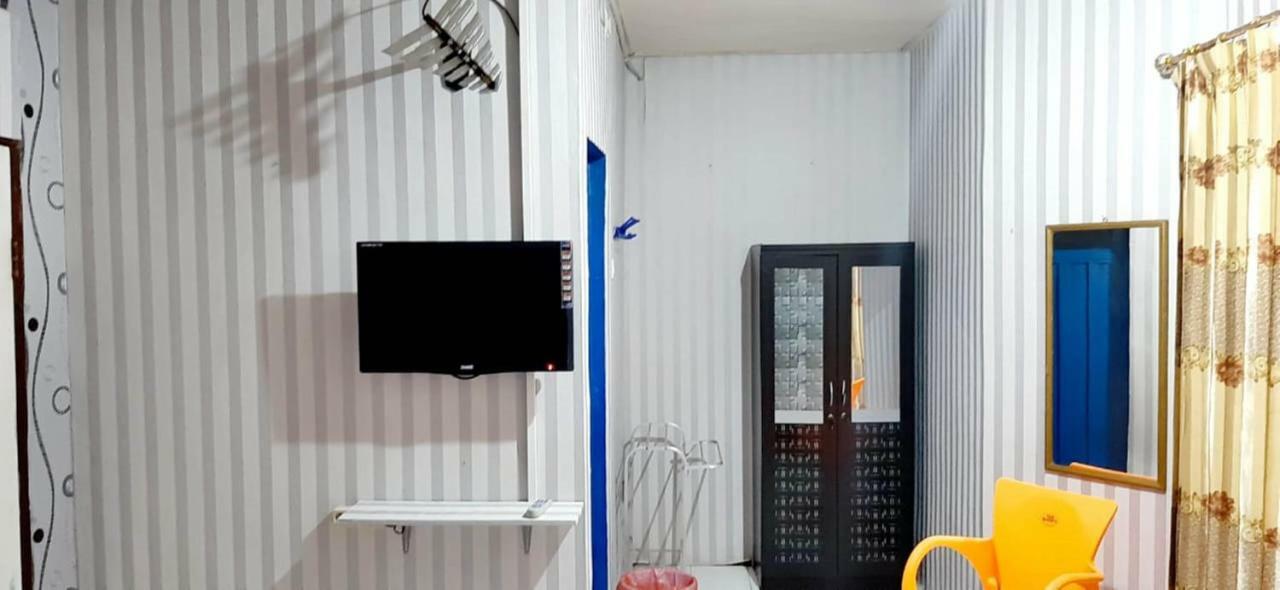 Dharmawati Homestay Syariah At Terminal Purabaya Waru Dış mekan fotoğraf